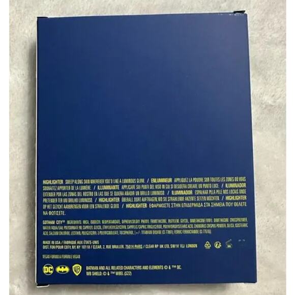 Batman x Kylie Cosmetics Makeup Set Lipstick Eyeliner Highlighter Eyeshadow NIB - Picture 8 of 16